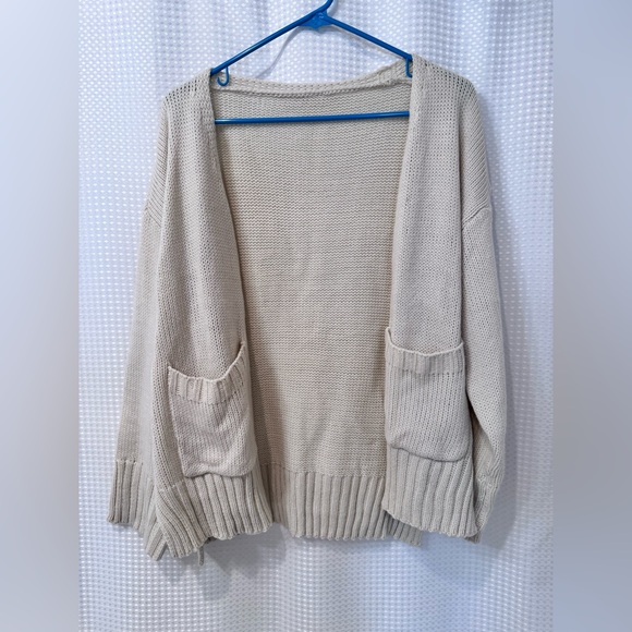 Button Front Patch Pocket Drop Shoulder Cardigan. Cream. Size Large. - Picture 7 of 15